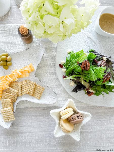 Lucky Starfish Swims ビキニ ホワイト Starfish Figural Tidbit Bowls | Stoneware Set for Snacks | Mud Pie