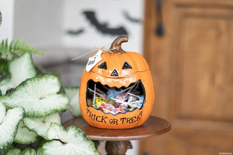 Trick Or Treat Jack-O-Lantern Container