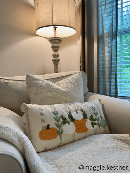 Mud Pie Scallop Pillow - Thumbnail 4