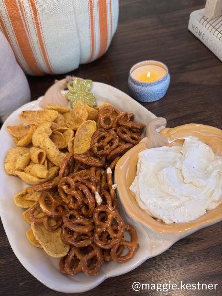 Mud Pie Pumpkin Chip & Dip Server - Thumbnail 5