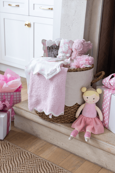Pink Scallop Chenille Blanket - Cozy Knit Design | Mud Pie