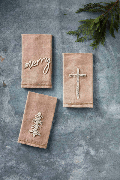 Mud Pie Tree Holiday Knot Towel - Thumbnail 2