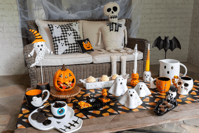 Ghost Glow Pitcher - Thumbnail 5