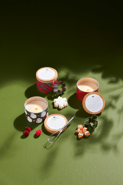 Red Tartan Cranberry Christmas Cake Recipe Candle Set - Thumbnail 2