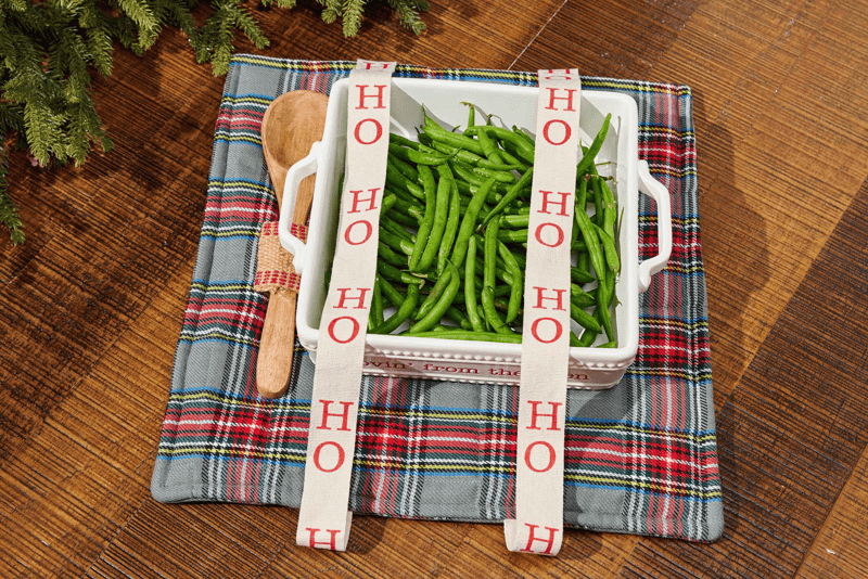 Mud Pie Tartan Casserole Holder - Thumbnail 2