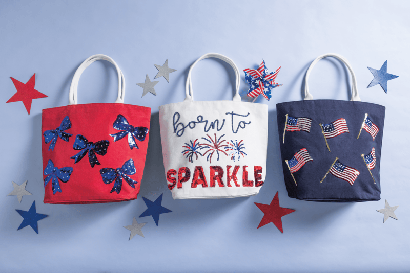 ANTEPRIMA アメリカ国旗デザイン パーティーバッグ White Americana Born to Sparkle Tote with Cotton Handles | Mud Pie