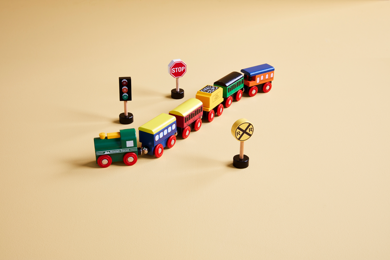 Mud pie deals train set