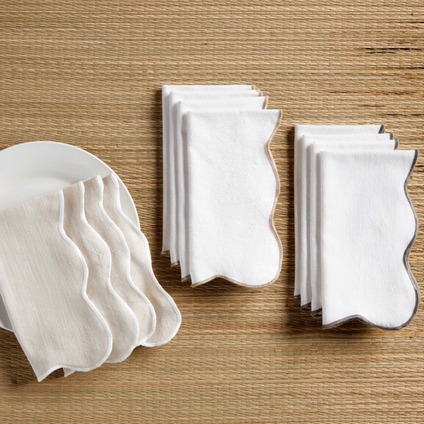 Gray Scallop Napkin Set