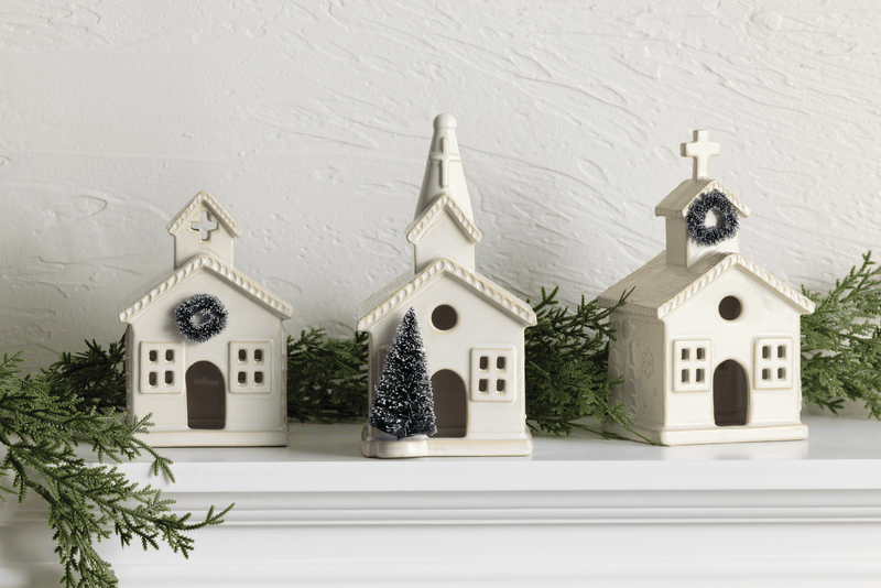 クリスマス 教会 オブジェ ライトアップ☆SALE☆ Large Ceramic Church Sitter | Light-Up Holiday Piece | Mud Pie